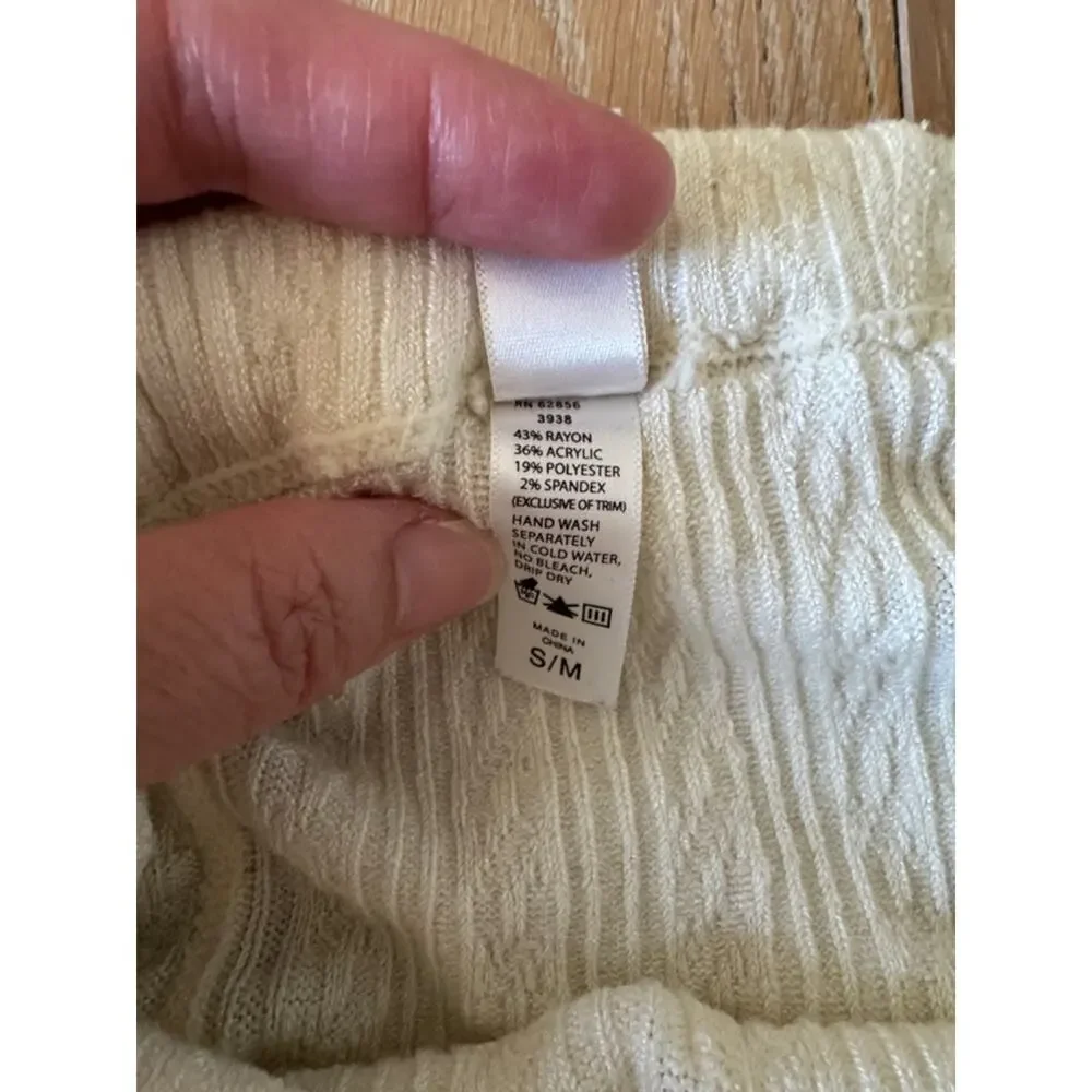 HUE Cable Knit Tights S/M Cream Ivory Cozy Stockings Minimalist Cottagecore